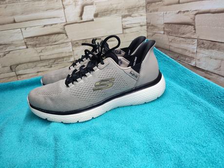 Skechers 42 - šedé našuchovacie tenisky, skechers,42