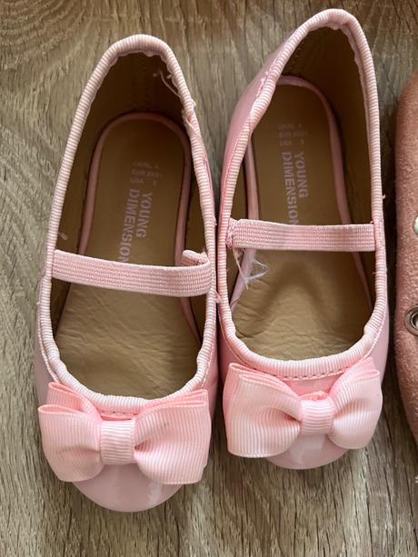 Dievčenské slávnostne topánočky, 21