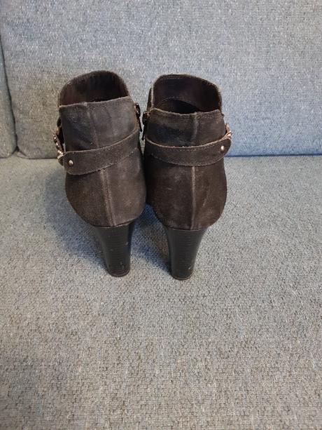 Elegantné kožené prechodné kotníky, 40