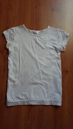 Biele tričko s čipkou, 146