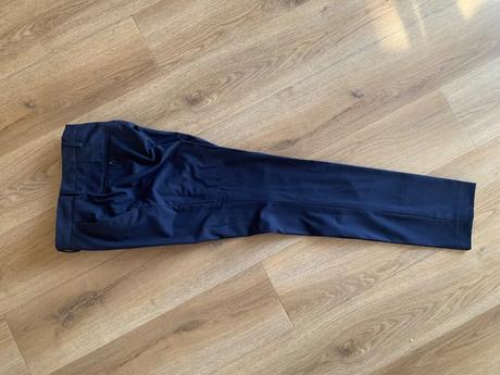 Chlapčenský oblek tmavomodrý, <50