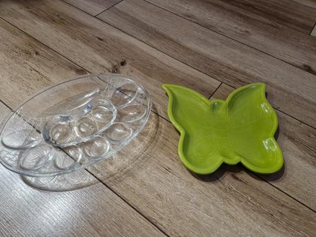 Jarné tanieriky,  tacky, 