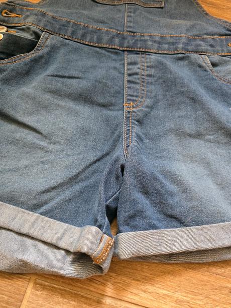 Šortky č.140, sinsay,140