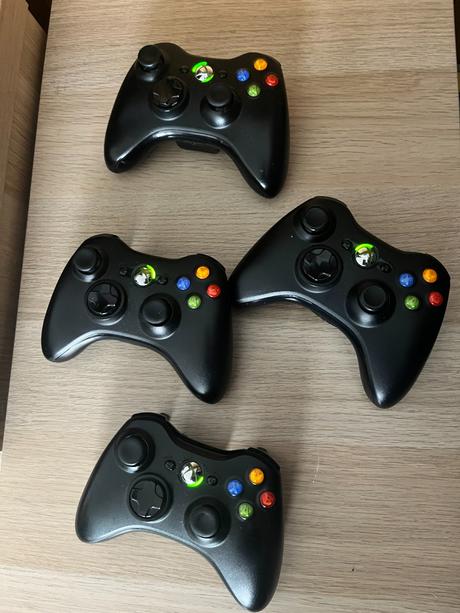 Xbox 360 + 4 originálne ovládače + kinect + 33hier, 
