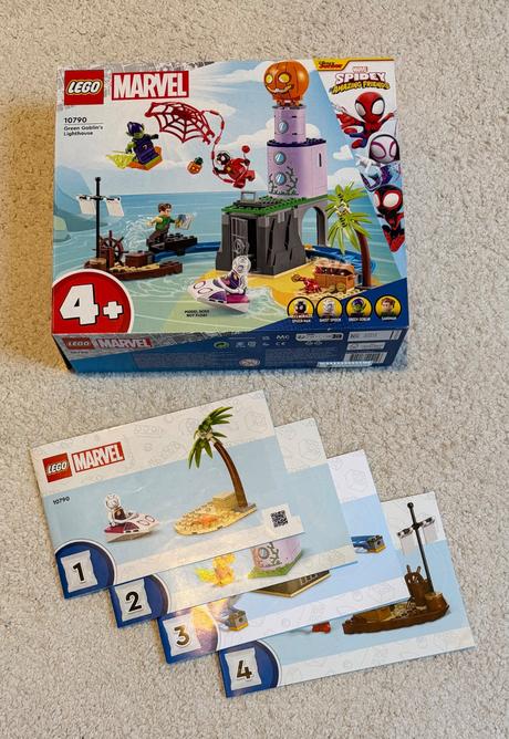 Lego - spideyho team v majaku zeleneho goblina,