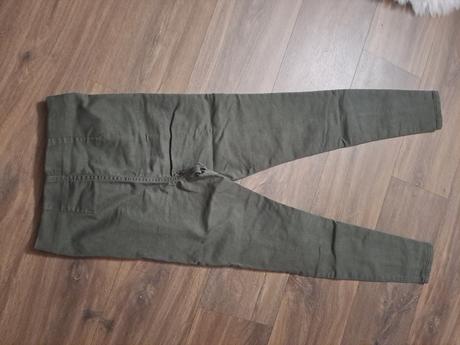 Krasne elasticke nohavice, f&f,34