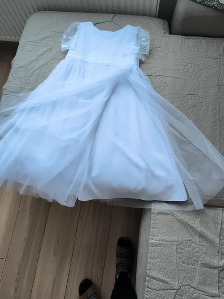 Šaty na 1.sv.príjimanie, 146