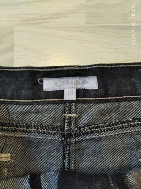 Sukna s volánikmi, m