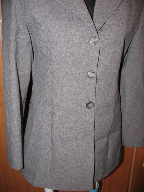 Sivý nohavicový kostým, 38