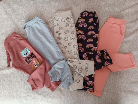 Nohavice/tepláky dievčenské, v. 104, 104