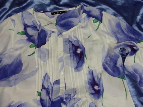 Luxusná kvetovaná blúzka, 42