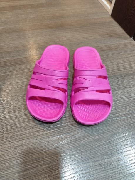 Šľapky veľ. 39, 39