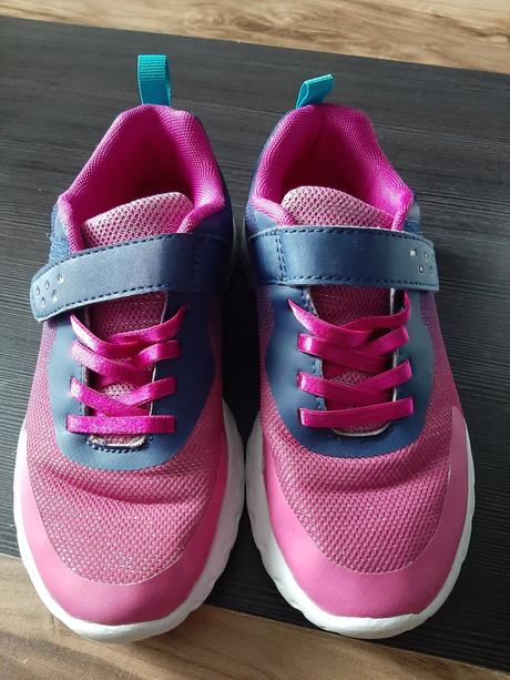 Botasky, graceland,32