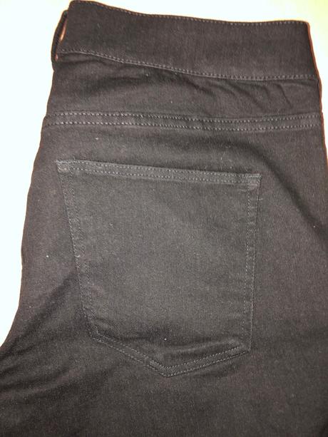 Čierne nohavice, h&m,32
