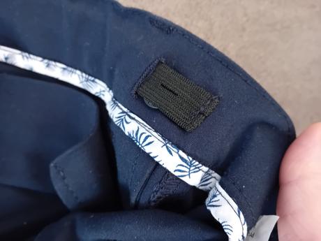 Spoločenské nohavice, 158