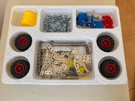 Stavebnica vrátane poštovného, 