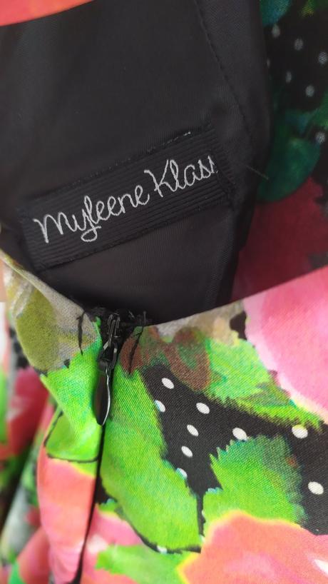 Slávnostné spoločenské šaty, s