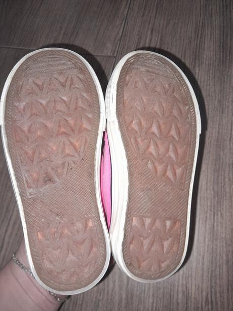 Tenisky, reserved,27