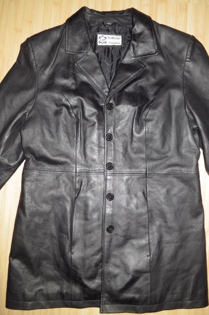 Kožený kabát, 44