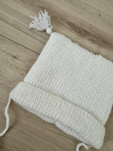 Hačkovana čiapočka, 68