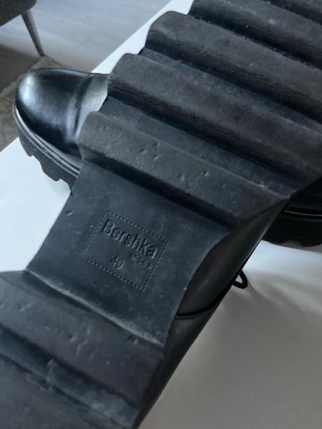 Topánky, bershka,40