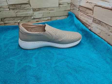 Rieker 42 - dámske kožené našuchovacie dierkované, rieker,42