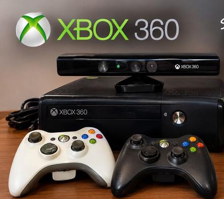 Xbox 360+kinect+hry+ovládače,