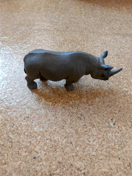 Plastove zvierata a dinosaury, 