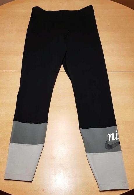 Predám športové legíny nike veľ.s, nike,s