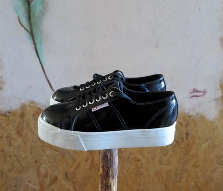 Dámske kožené tenisky superga na platforme v laku, 40
