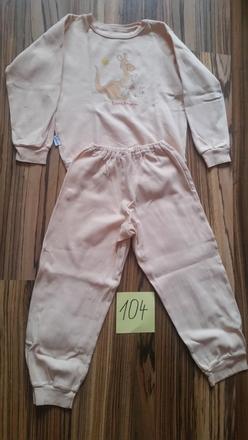 Detske pyzamo, 104