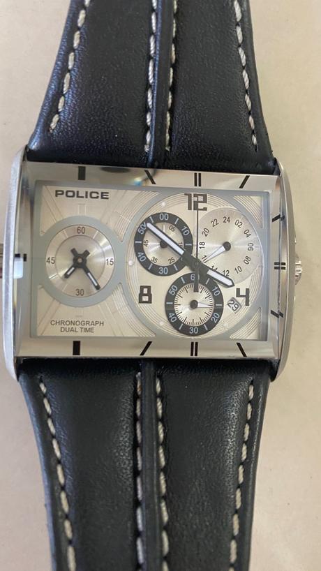 Hodinky police,
