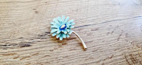 Brošňa margarétka - modrá, 