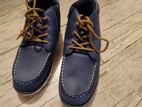 Poltopánky, reserved,37