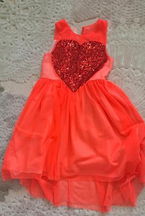 Neónové šaty, 140