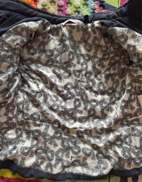 Vetrovka guess, guess,80