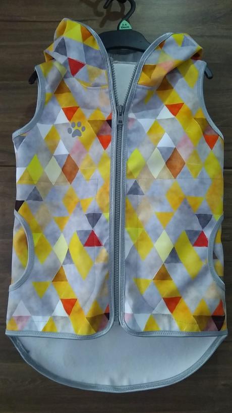 Softshellová vesta s vreckami a kapucňou, 74 - 140