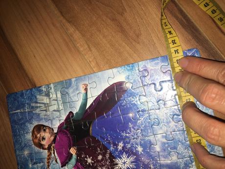 Prekrasne trblietave frozen puzzle,