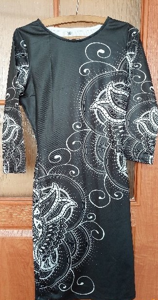 Čierno - biele šaty, s