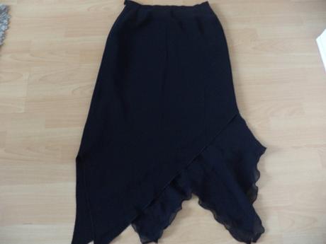 Damska čierna elegantna sukna, m