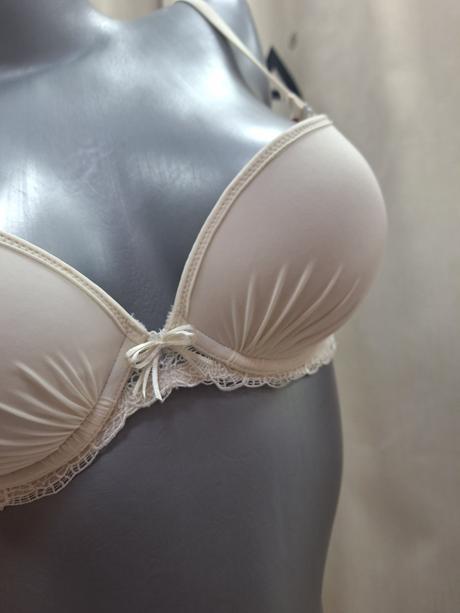 Agio push-up podprsenka, 70c