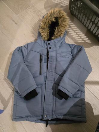 Chalcenska zimna bunda 128 reserved, reserved,128
