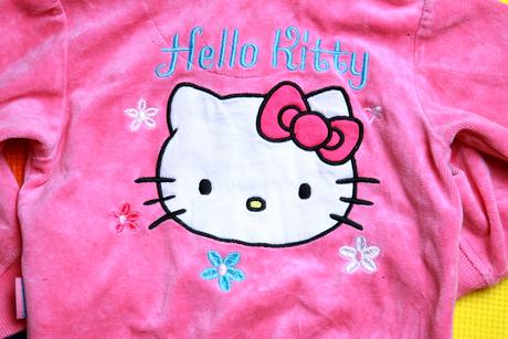 Velúrová mikinka hello kitty, marks & spencer,86