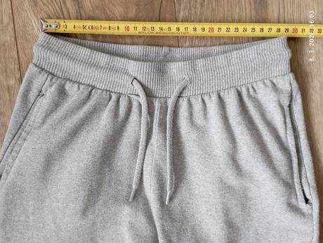 Tepláky s vreckami 146/152, 152