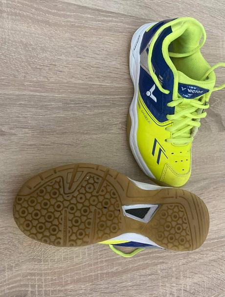 Halové tenisky, victory,33