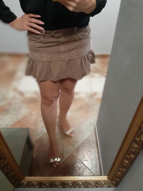 Volaniková sukňa, m