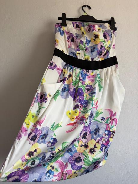 Hm fialky sirotky satenove prekrasne korzetove sat, h&m,40