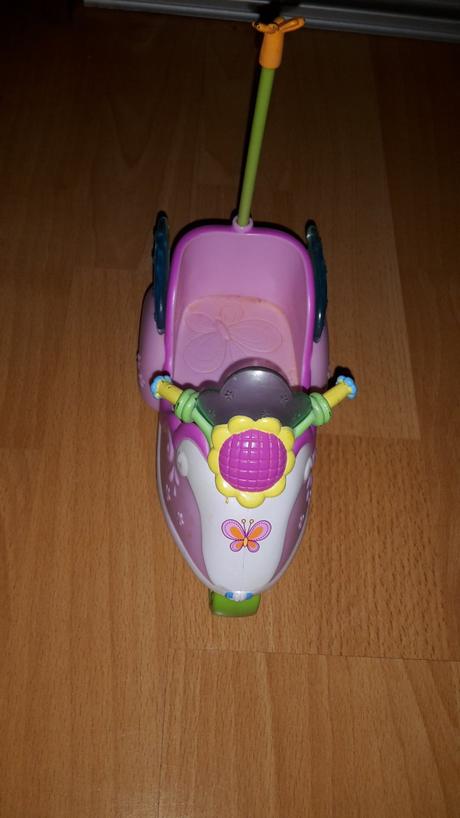 Ruzova motorka barbia, 