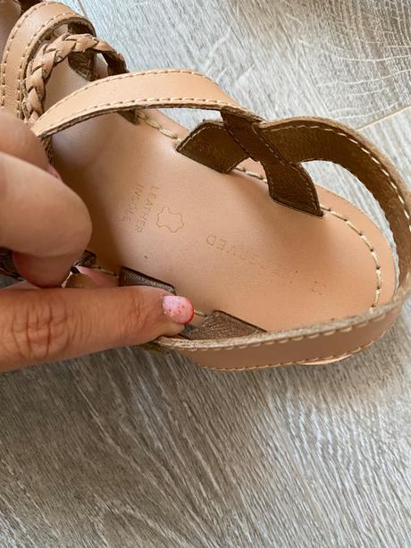 Kozene sandalky, reserved,32