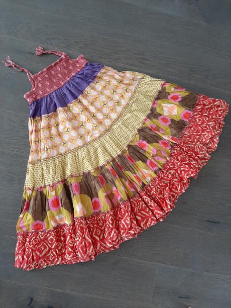 Prekrásne letné maxi šatočky extra točivé na 4-8r., next,110